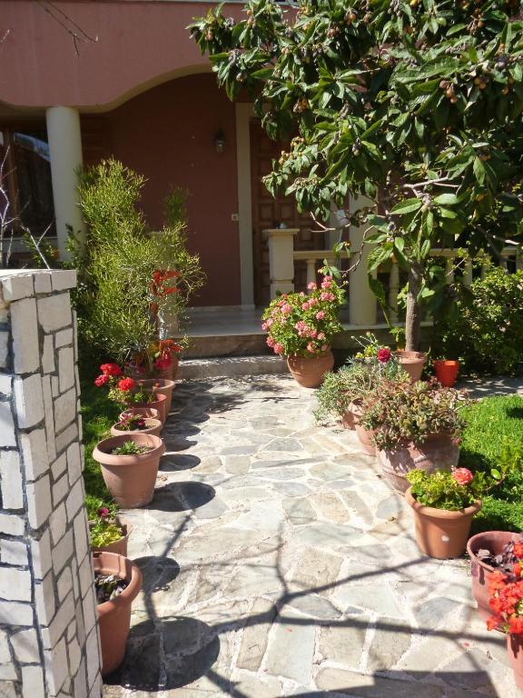 Marinos Studios At Lourdata Village Exterior foto