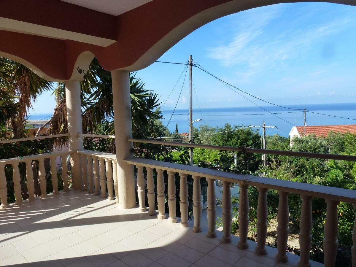 Marinos Studios At Lourdata Village Exterior foto