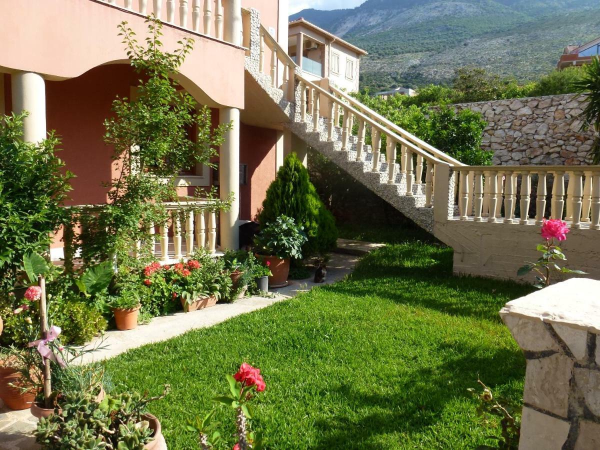 Marinos Studios At Lourdata Village Exterior foto